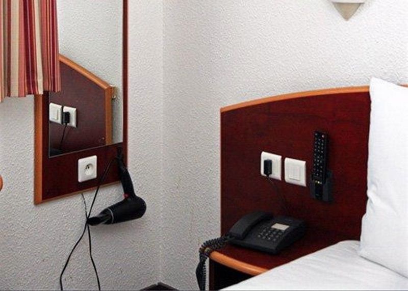 Comfort Hotel Grenoble Saint Egreve Exterior foto